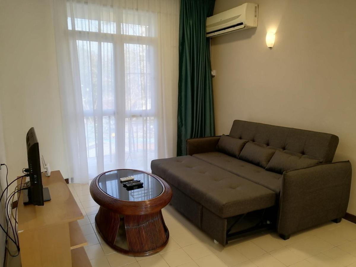 Bayu Emas Apartment By Wellington Resorts Batu Ferringhi Exterior photo